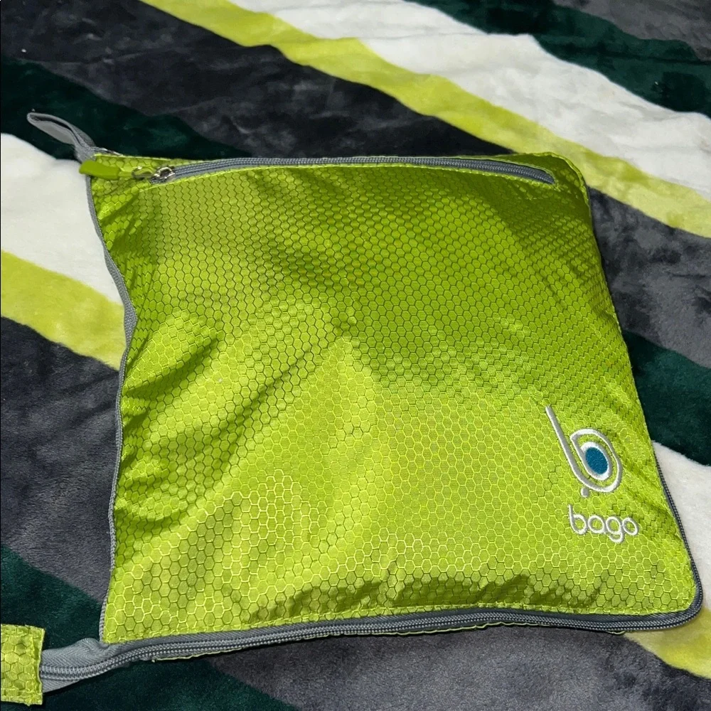 BAGO Large Duffel Bag EXTENDS